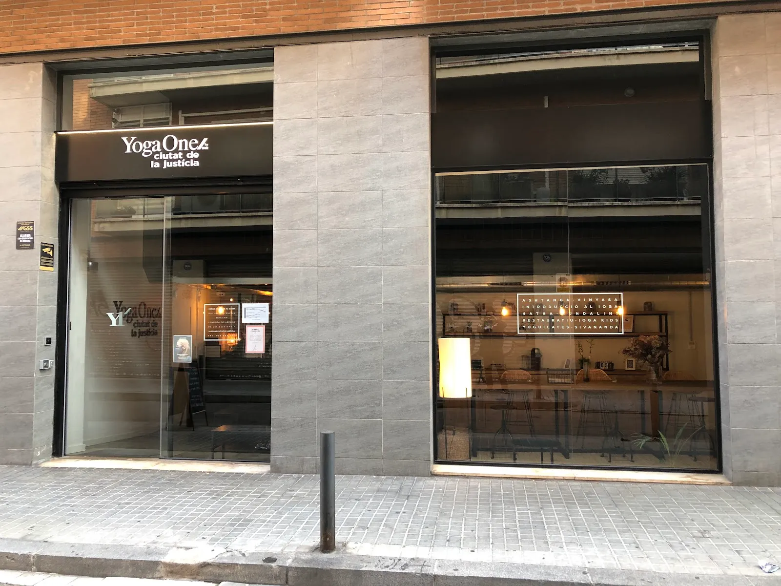YogaOne L'Hospitalet Ciutat de la Justícia — yoga-studio en L'Hospitalet de Llobregat — 4