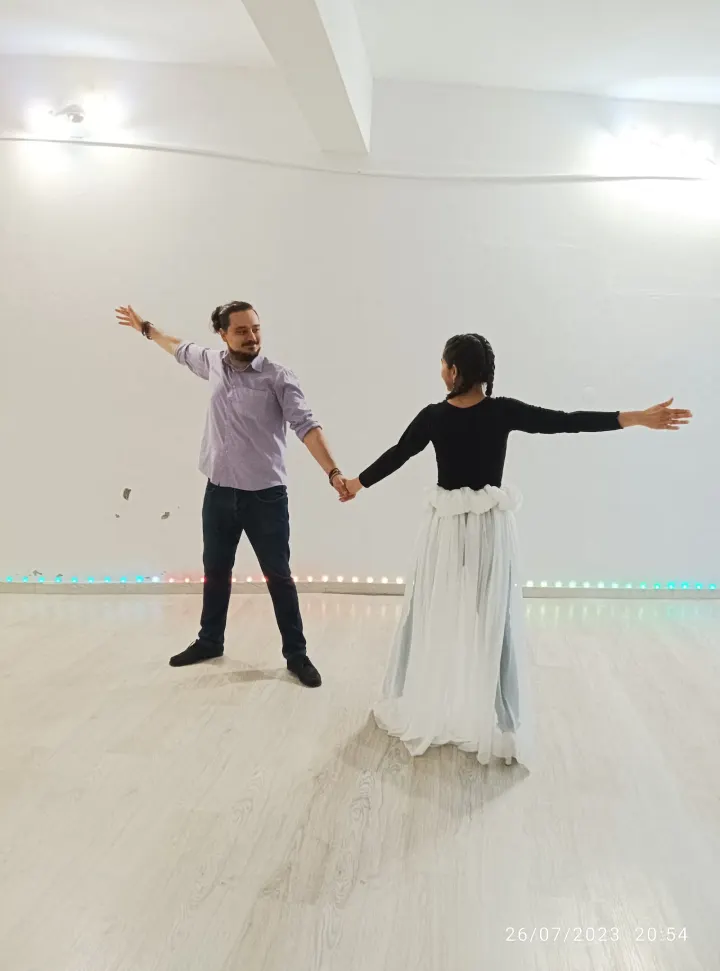 RAIZZUP — Pole dance em Guimarães