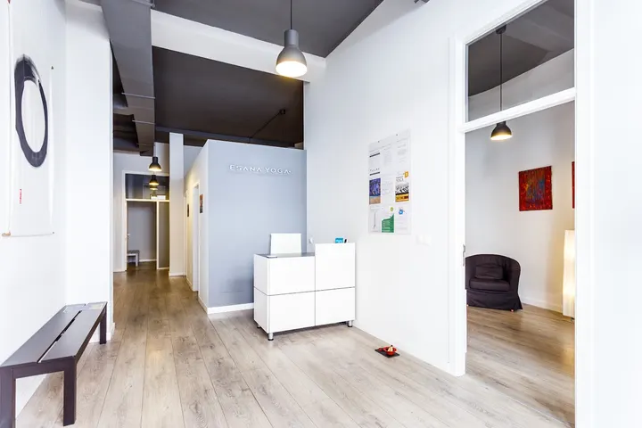 Esana Yoga — yoga-studio en Encarnación-Regina, Sevilla — 2