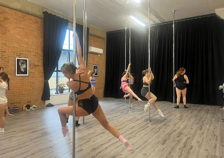 X-POLE Academy — aerial-studio in Potters Bar — 6