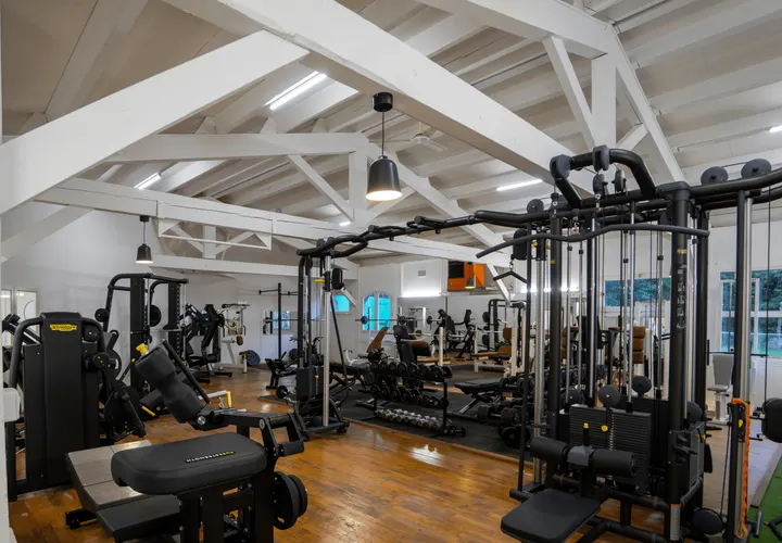 ATHLETIC CLUB PIERRE ROUGE I Boxe NOBLE ART I Fitness-Muscu I Cross Training — Boxe à Les Beaux-Arts, Montpellier