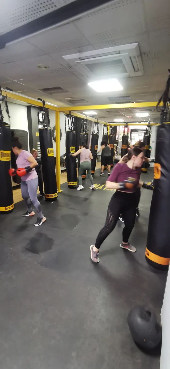 Brooklyn Fitboxing Santander — artes marciales-studio en Perines, Santander — 2