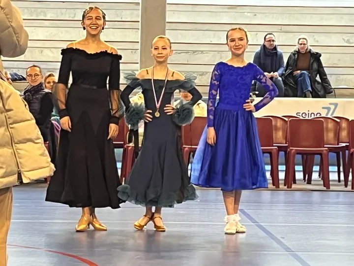 ISSYDANSE — danse-studio à Issy-les-Moulineaux — 5