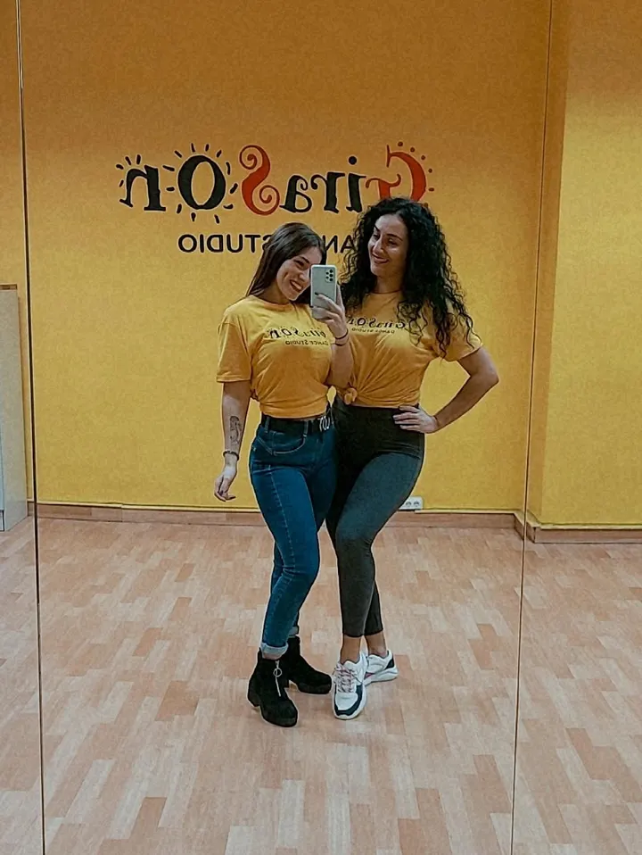 Girason Dance Studio — Baile en Elcano-Los Bermejales, Sevilla
