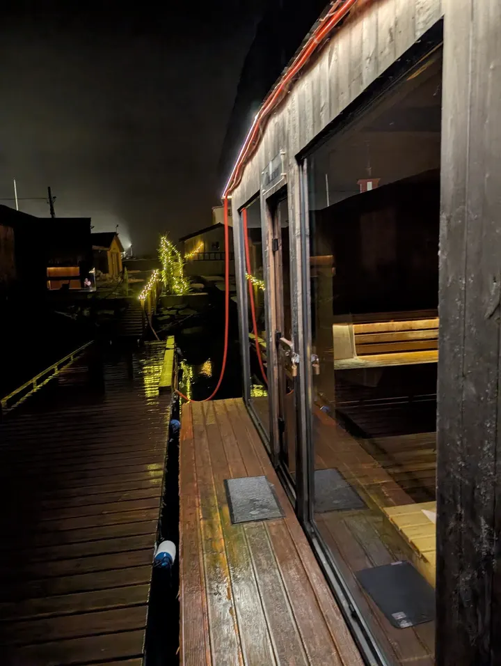 Dampen Floating Sauna — recovery-studio i Fjærland — 4