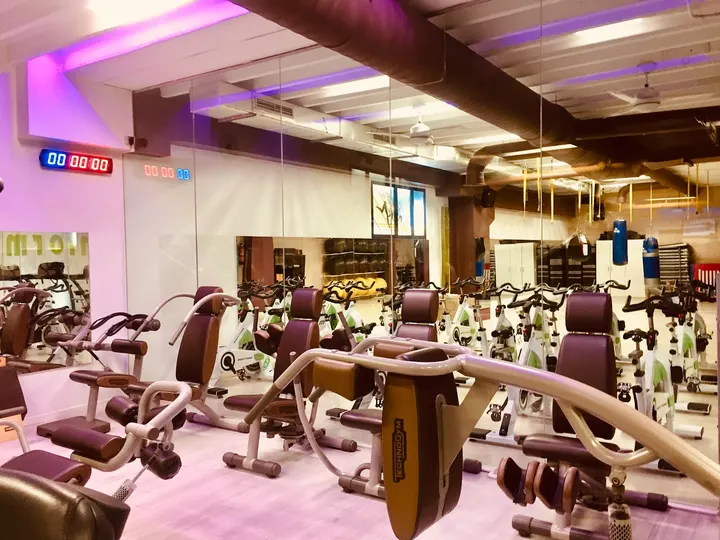 En Forma Centros Deportivos — Estudio de fitness en Centro, León