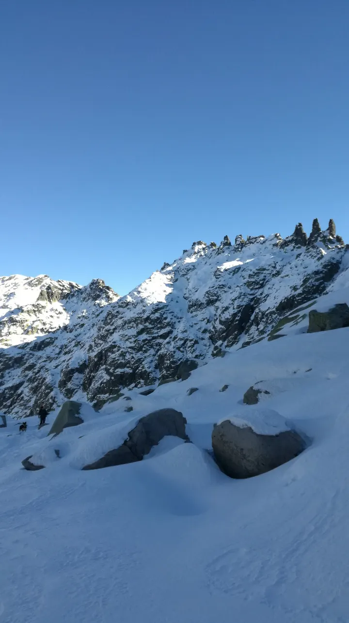 FEXME Federación Extremeña de Montaña — escalada-studio en Nuevo Cáceres, Cáceres — 3