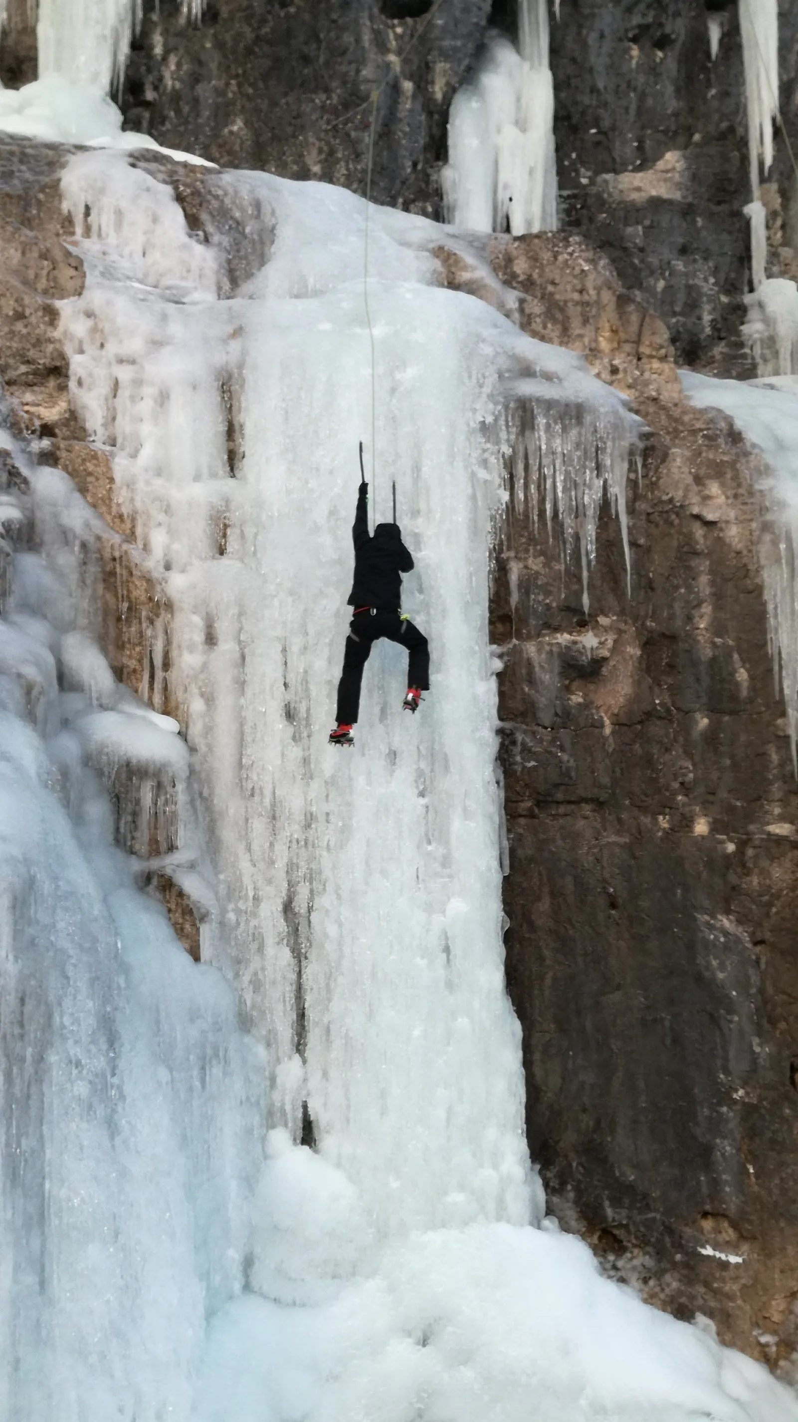 FEXME – Federación Extremeña de Montaña y Escalada — escalada-studio en Cáceres — 3