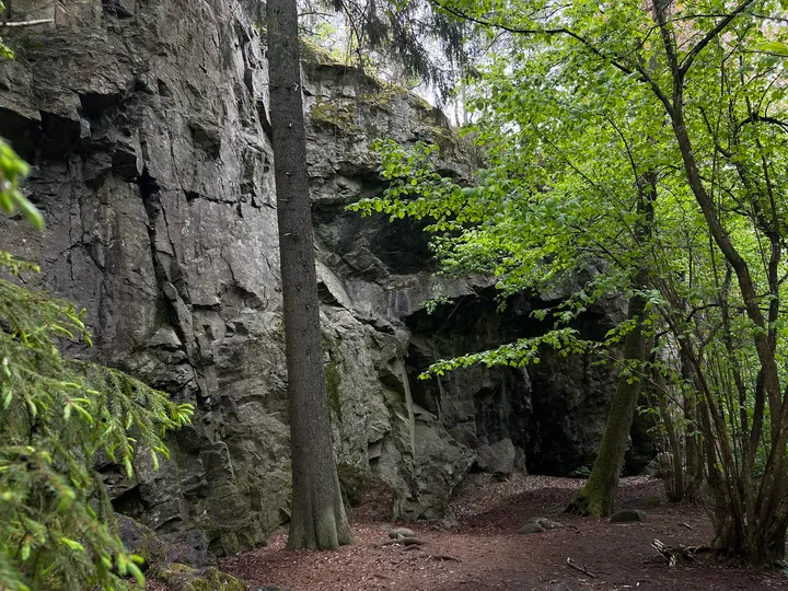 Ekstubbeberget — Bouldering i Älta