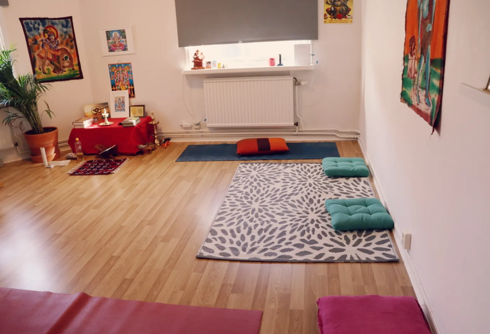 Bhajan - Indian Yoga & Ayurveda Therapy — yoga-studio i Göteborg — bild 4