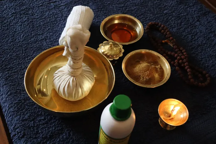Bhajan - Indian Yoga & Ayurveda Therapy — yoga-studio i Lunden, Göteborg