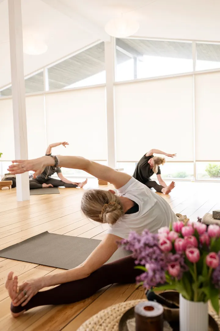 YOGA I RO v/Matilde Graabek — yoga-studio i Give — 4