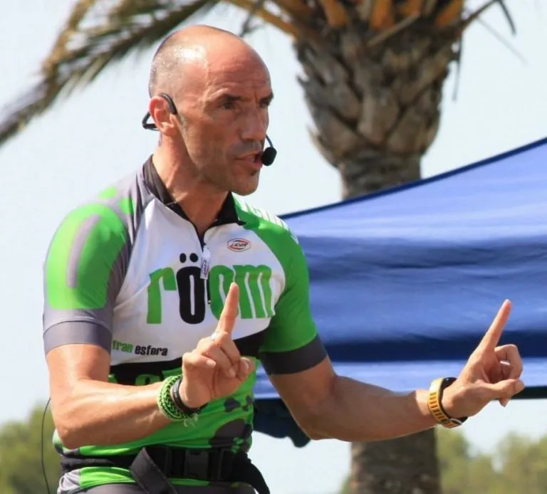 Esfera Club Cycling — cykling-studio i Zaragoza — bild 3
