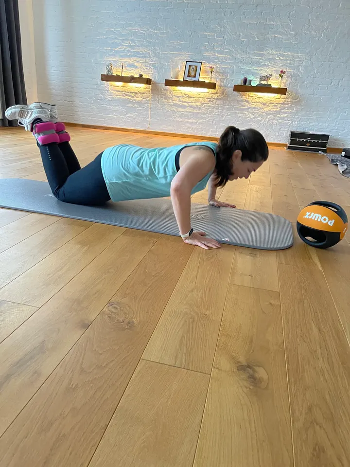 Iryna Mozes Personal Fitness Trainerin Berlin — Fitnessstudio in Lichterfelde, Berlin