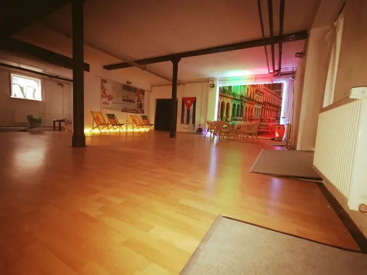 Bailar Cubano Papito Chango — Tanz in Borgfelde, Hamburg