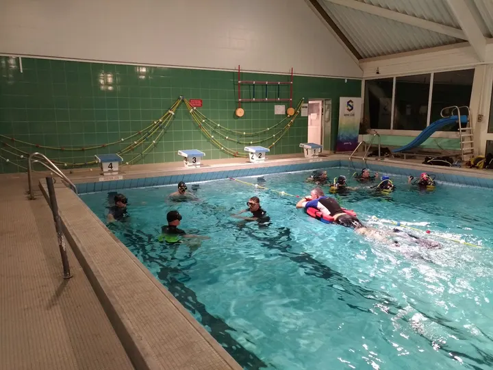 Piscine de Migneaux — studio à Poissy, Paris — 2