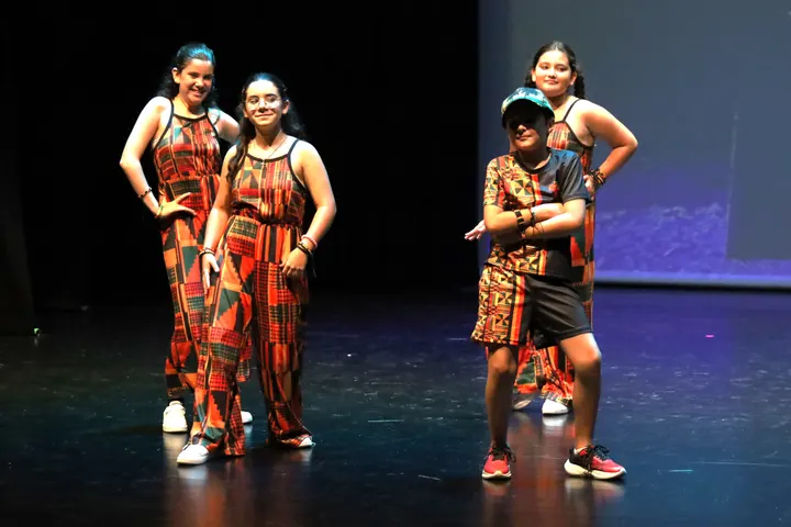 Academia de Dança de Espinho: Início — dança-studio em Alcochete — 6