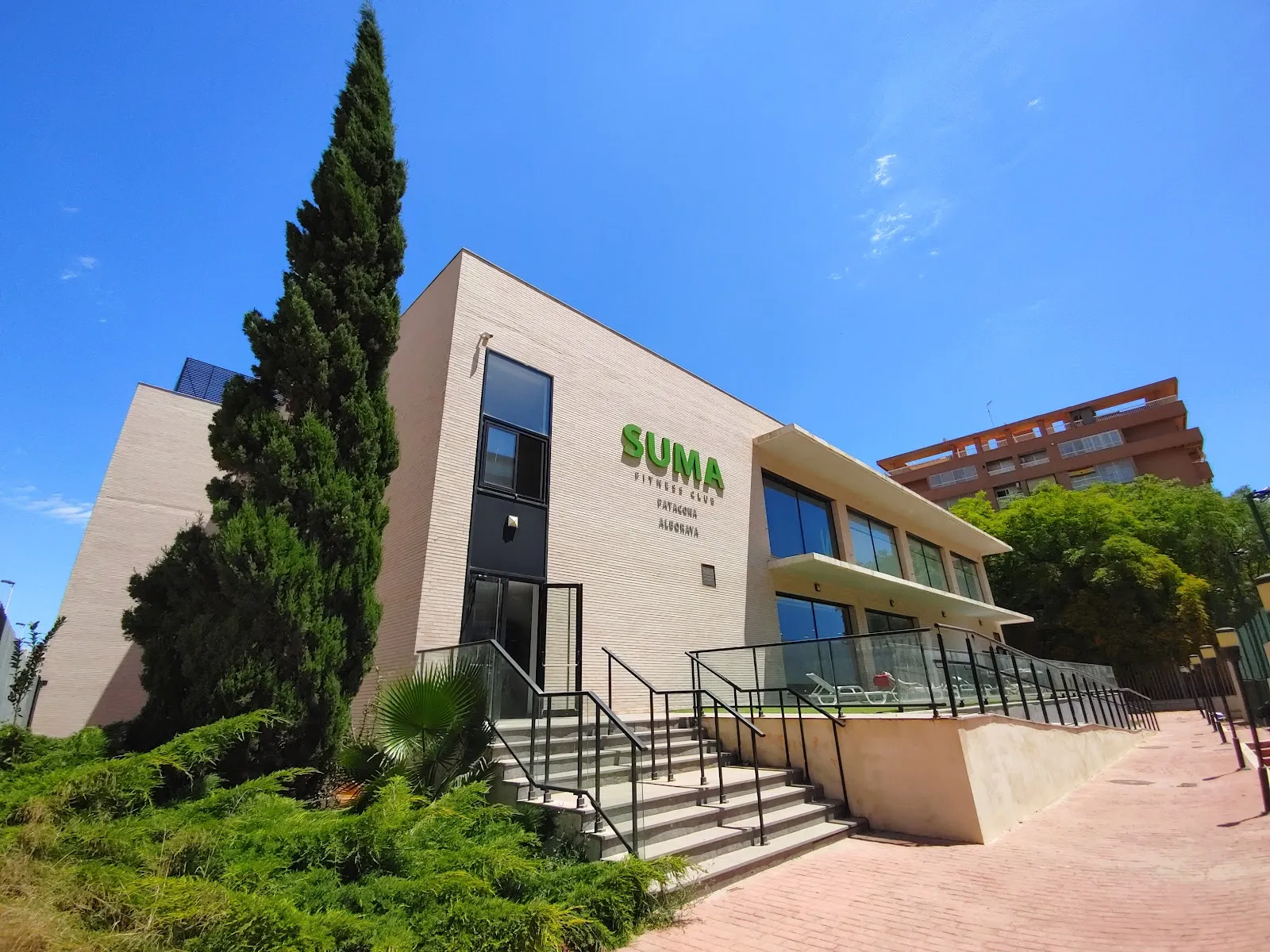 SUMA Fitness Club PATACONA | Gimnasio y Piscina en Valencia — estudio de fitness-studio en Alboraia — 3