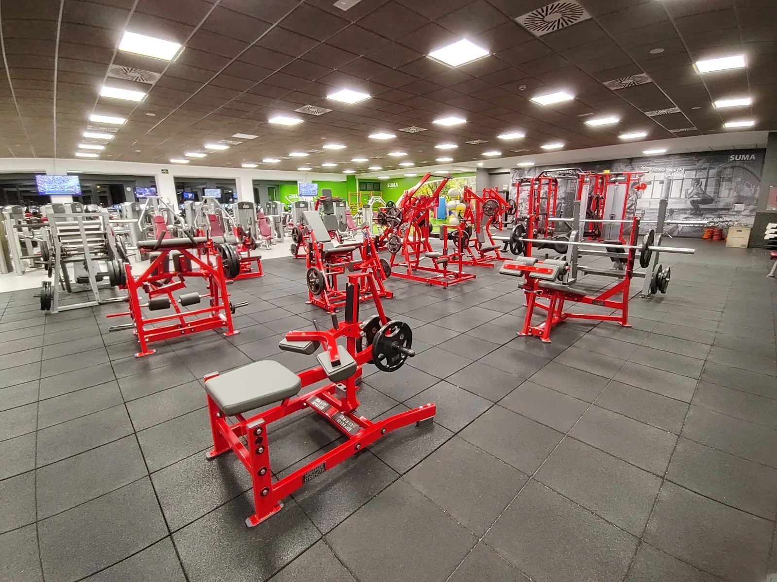 SUMA Fitness Club PATACONA | Gimnasio y Piscina en Valencia — estudio de fitness-studio en Alboraia — 4