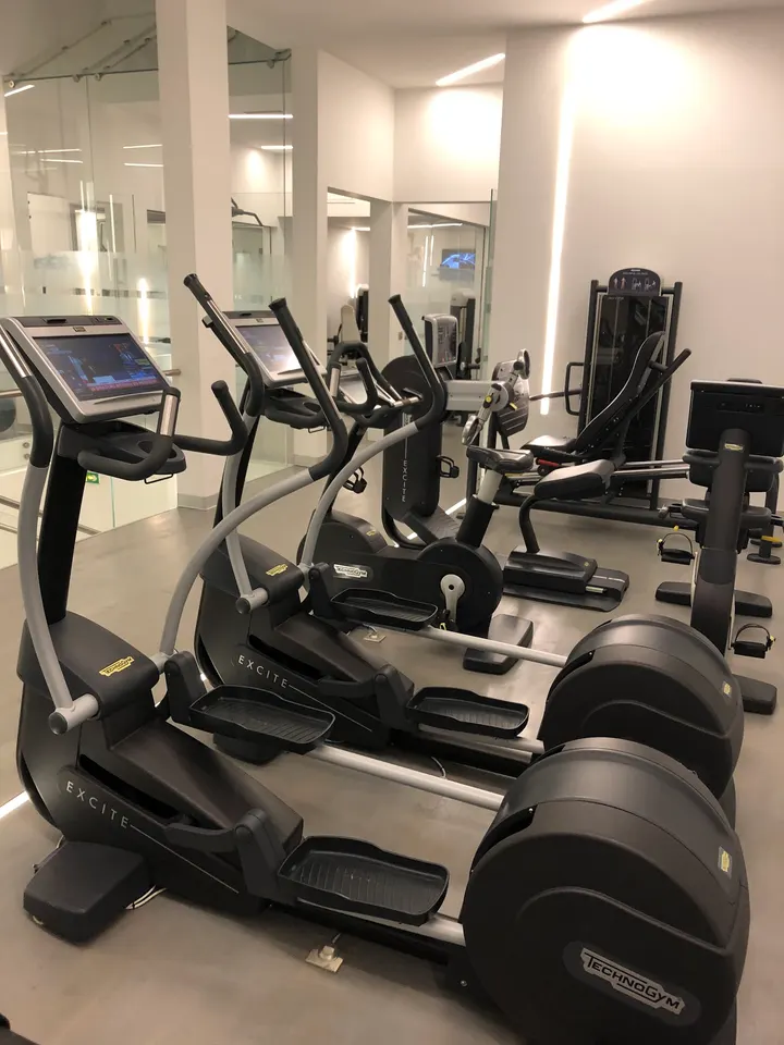 C WHITE — salle de fitness-studio à Paris — 5