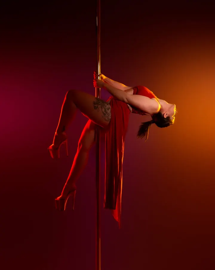 Aerial Sports — pole fitness-studio in Ellesmere Port — 3