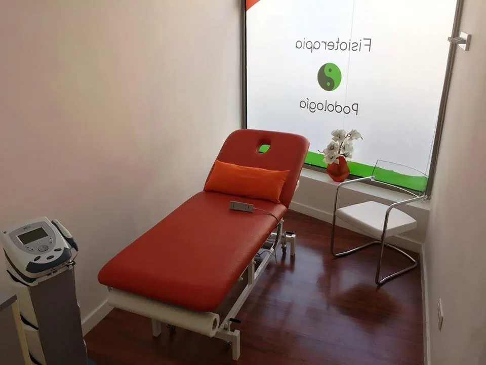 CLÍNICA LOCUBICHE - fisioterapia, pilates máquinas, acupuntura, osteopatia, dietética, psicología — pilates-studio i Cartagena — bild 3
