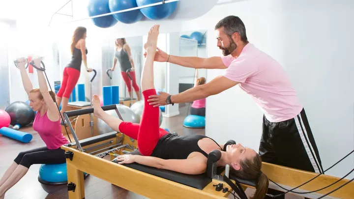 CLÍNICA LOCUBICHE - fisioterapia, pilates máquinas, acupuntura, osteopatia, dietética, psicología — Pilates en Barrio de Peral, Cartagena