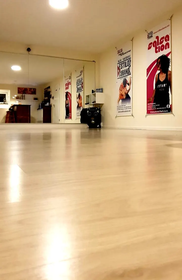 Salsa Tanzschule Estilo Cubano — tanz-studio in Ellhofen — 4