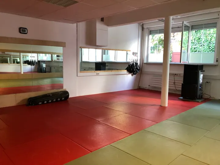 Frauen in Bewegung Kampfkunst — kampfsport-studio in Nordend Ost, Frankfurt am Main — 2