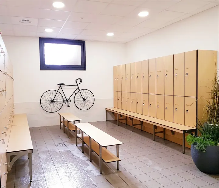 Silhouette & Bicyclette Aquabike — cycling-studio à Marseille — 4