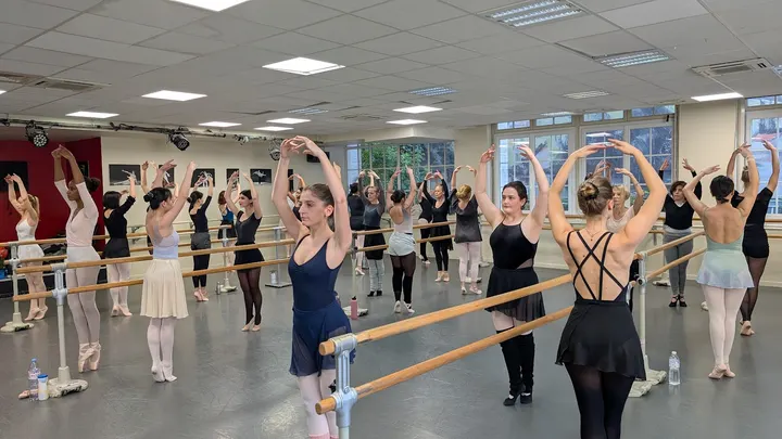 Cours de danse classique Cyrielle Thouin — danse-studio à Paris 14e Arrondissement, Paris — 2