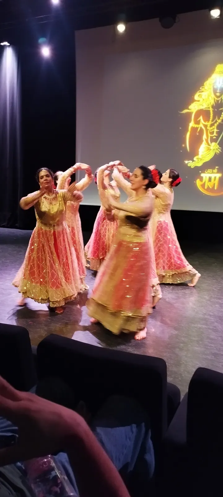 Triwat — danse-studio à Quartier de Clignancourt, Paris — 3