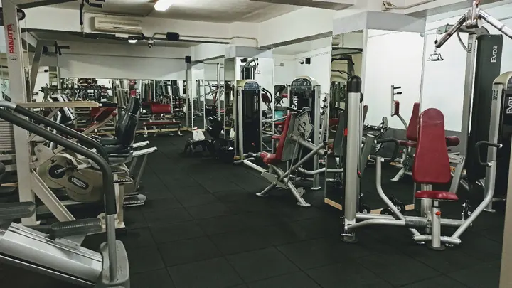 Fit World Club — palestre-studio a Salerno — 5
