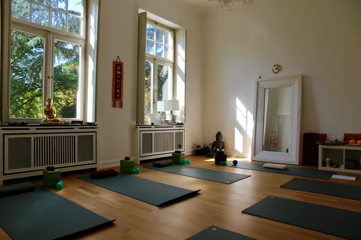 YOGA PEACE — Yoga in Benrath, Düsseldorf