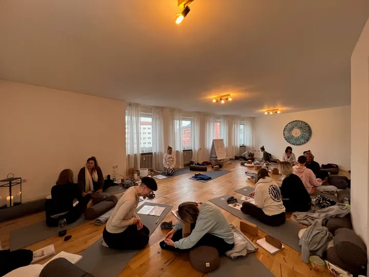 Be You Yoga Academy — yoga-studio in Bernstadt — 2