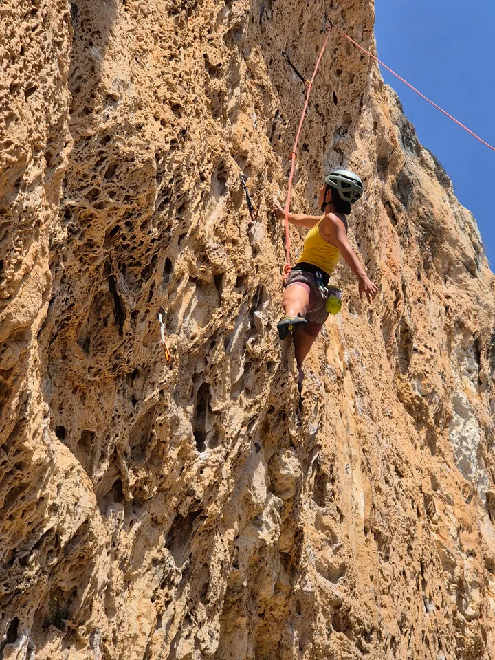Javier Marín Mountain Guide — escalada-studio en Benimeli — 4