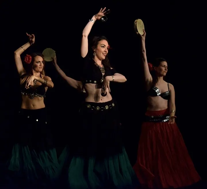 Sylvatika Tribe✨Danza del vientre tribal✨Danza Tahitiana✨ Yoga✨ Hipopresivos✨ — yoga-studio en Reus — 5