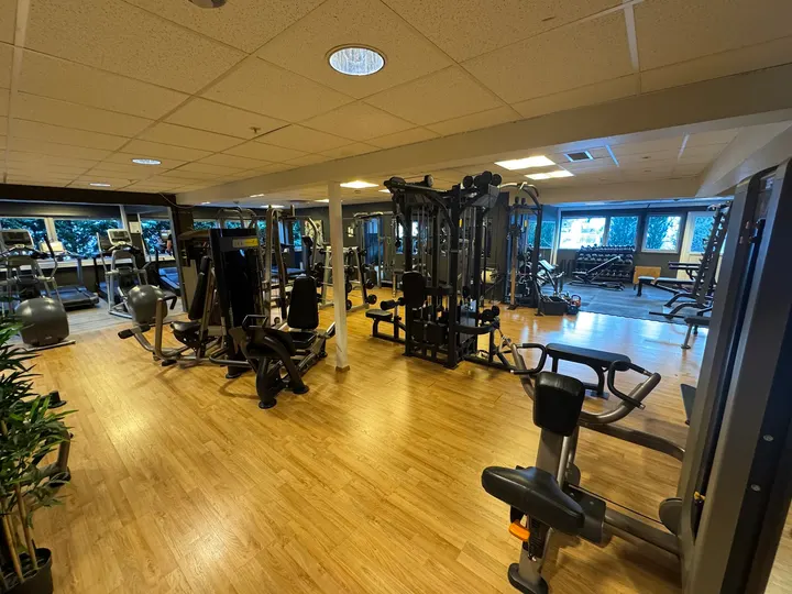 Topp Treningssenter — pt-studio i Puntsnes, Hjelmeland — 2