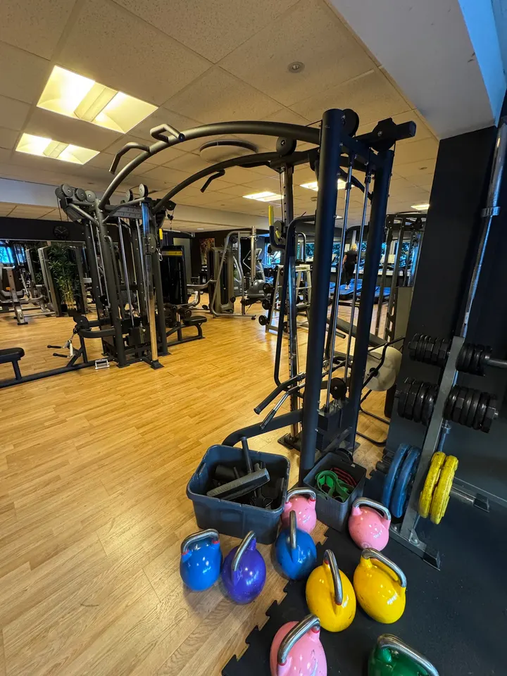 Topp Treningssenter — pt-studio i Hjelmeland — 3