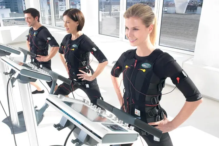 Revolution Fit Settimo Milanese — palestre-studio a Cascine Olona, Settimo Milanese — 3