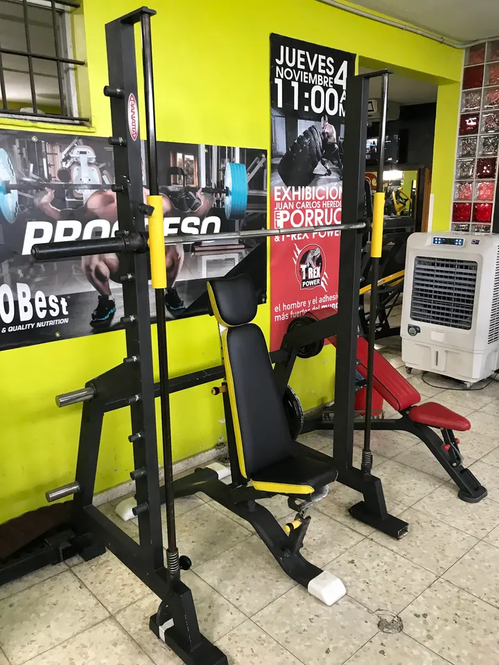 ZONA FITNESS — estudio de fitness-studio en Palmones — 2