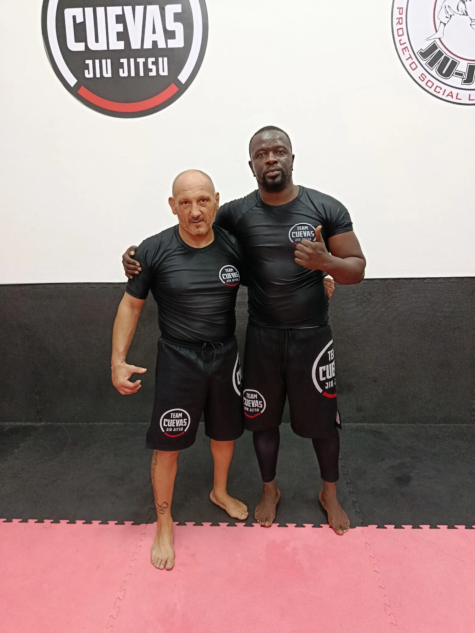 Team Cuevas Jiu Jitsu — artes marciales-studio en Sant Adrià de Besòs — 2