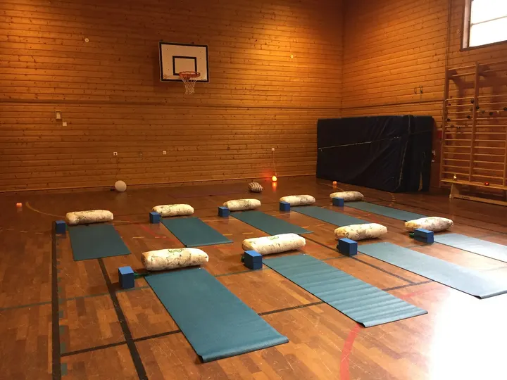 Ta Vare Yoga Emily Marie Wilson — yoga-studio i Stangarvåg, Rubbestadneset — 2