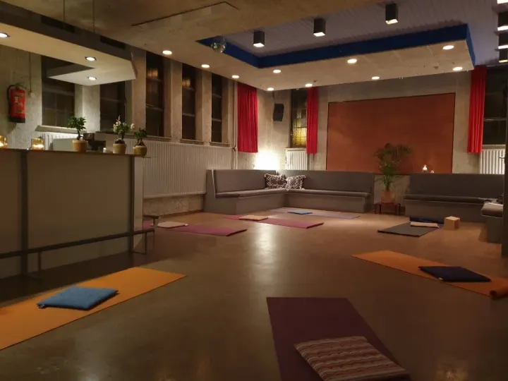 Hatha Yoga Barendrecht — Yoga in Centrum, Barendrecht