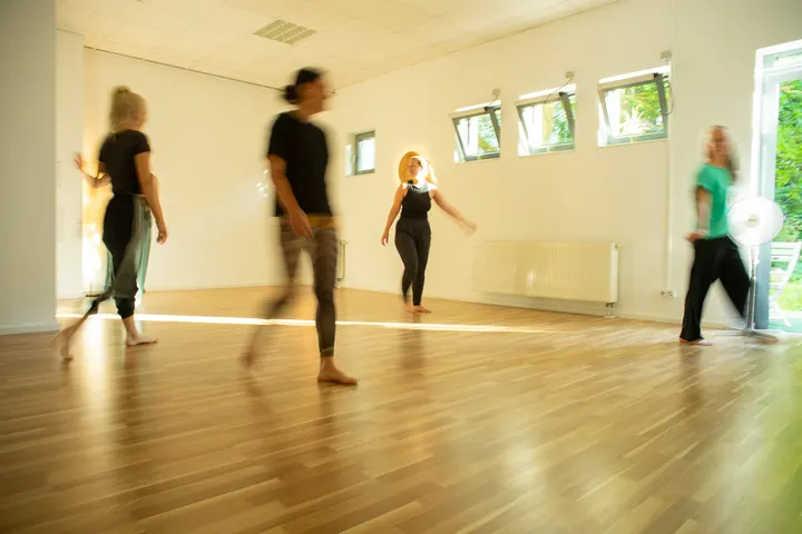 Yoga im Park mit Jolanda — yoga-studio in Berlin — 3