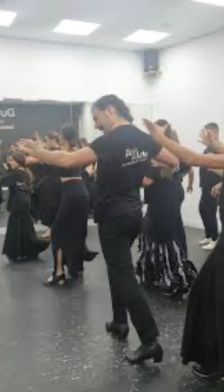 ESCUELA PROFESIONAL DE DANZA DUARTE — baile-studio en Sevilla — 3
