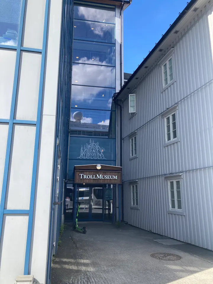 Varrasso Arts & Yoga — Yoga i Nordbyen, Tromsø