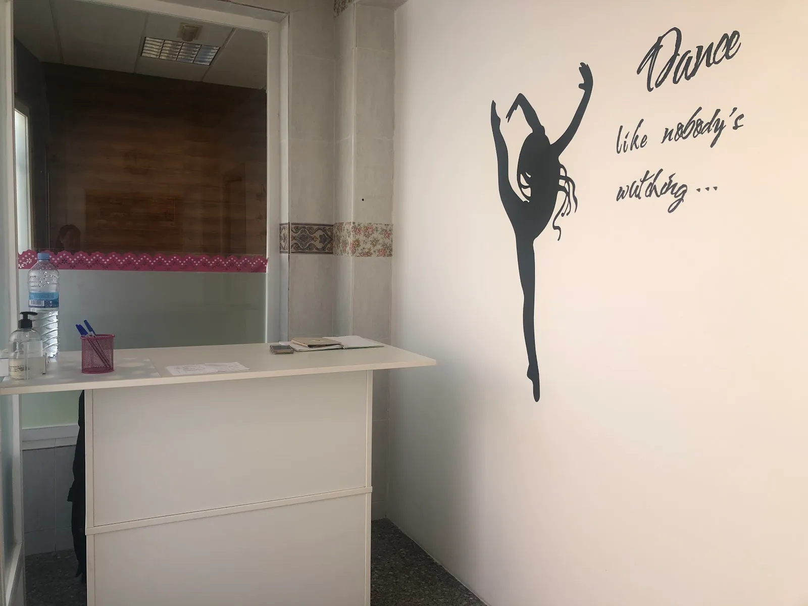 Escuela De Danza Cristina Magro — baile-studio en Sexmo de Casarrubios, Navalcarnero — 3