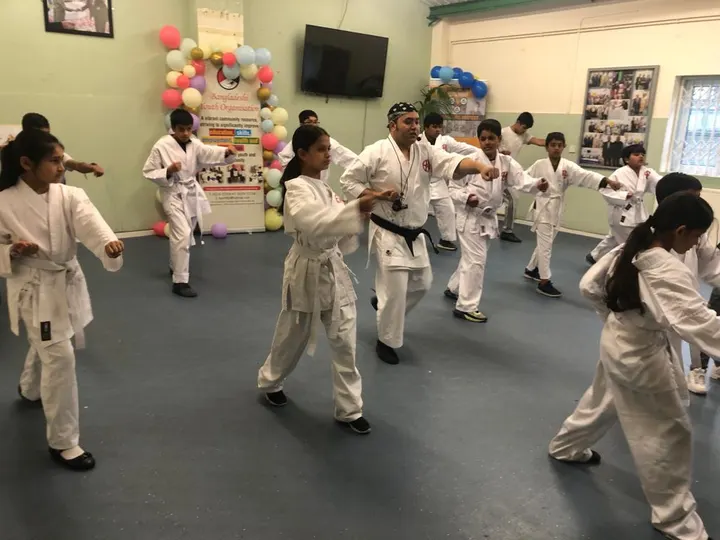 Sensei Sheikh Karate & Kickboxing Academy — martial arts-studio in Bradford — 4