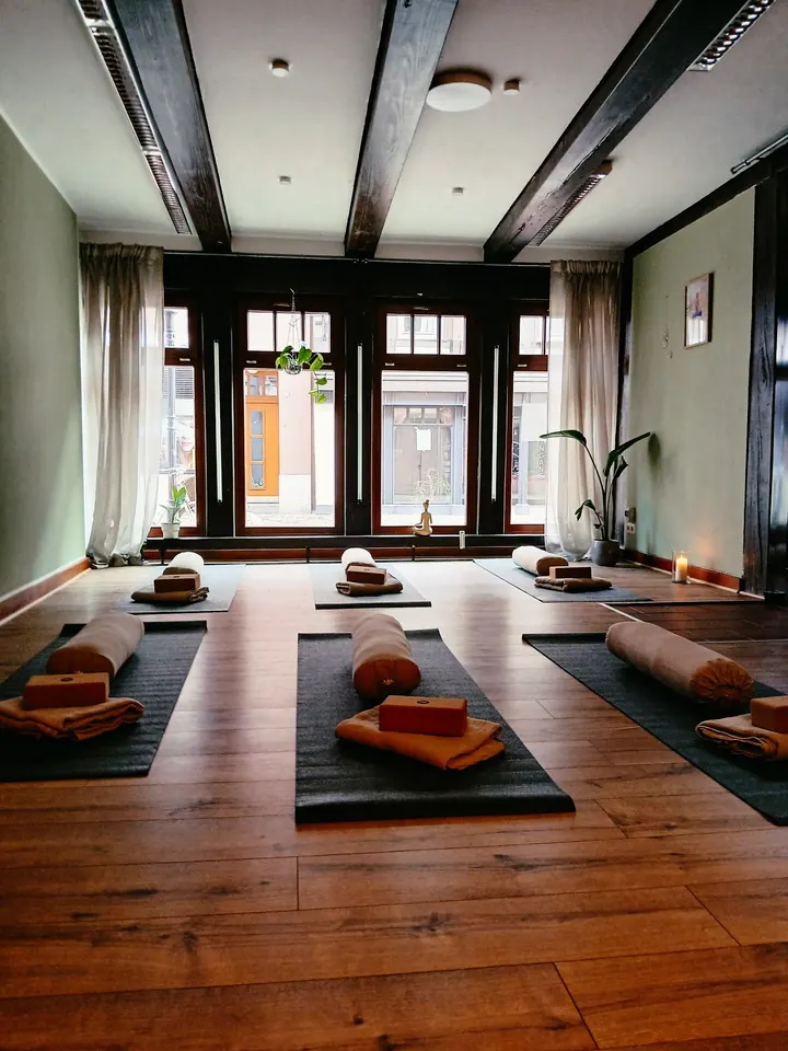 Leni loves Yoga — Yoga in Geismar, Göttingen